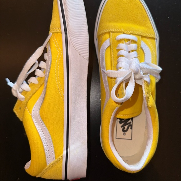 Vans - Picture 5 of 5